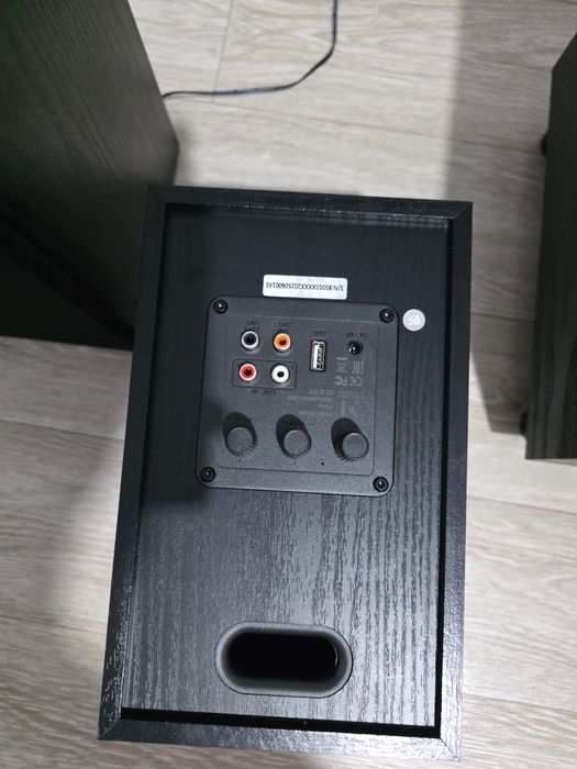 Продам весь сет колонки и сабвуфер