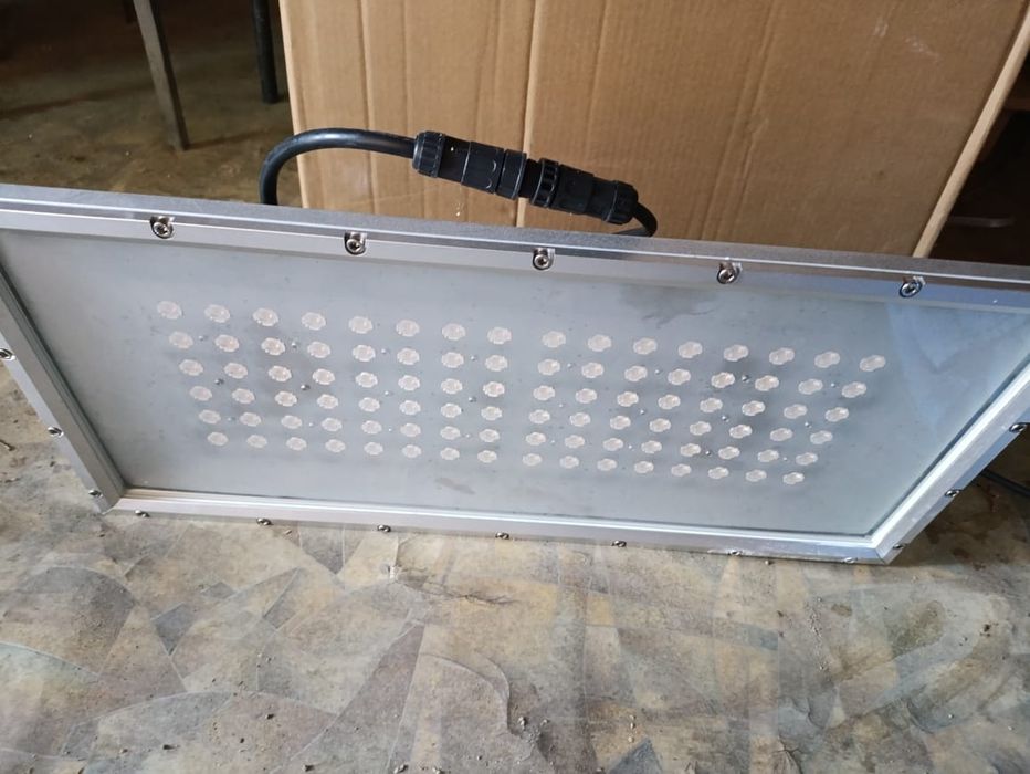 Продам светодиодные прожекторы