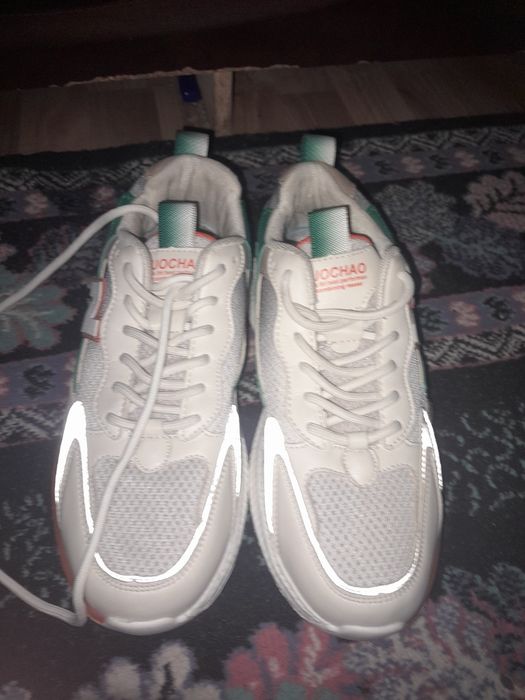 Krasovkaa Asics setka