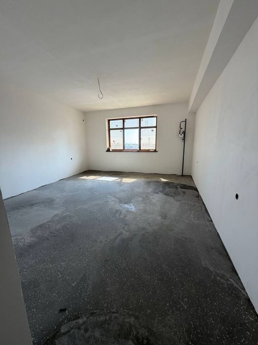 2 xona kv sotuvda 3 etajlik domning 3 etaji manzil buhara sity