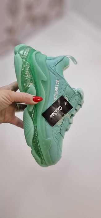 Balenciaga Triple S Premium