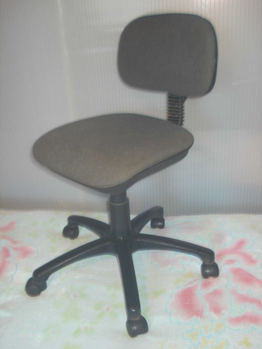Scaun de birou calculator  fotoliu mobila  ergonomic stare perfecta