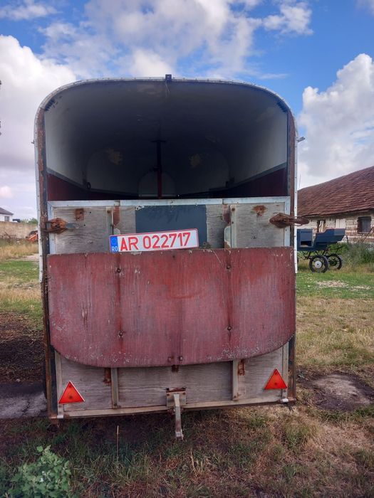 Remorca Cai 800€ Neg sau schimb cu animale