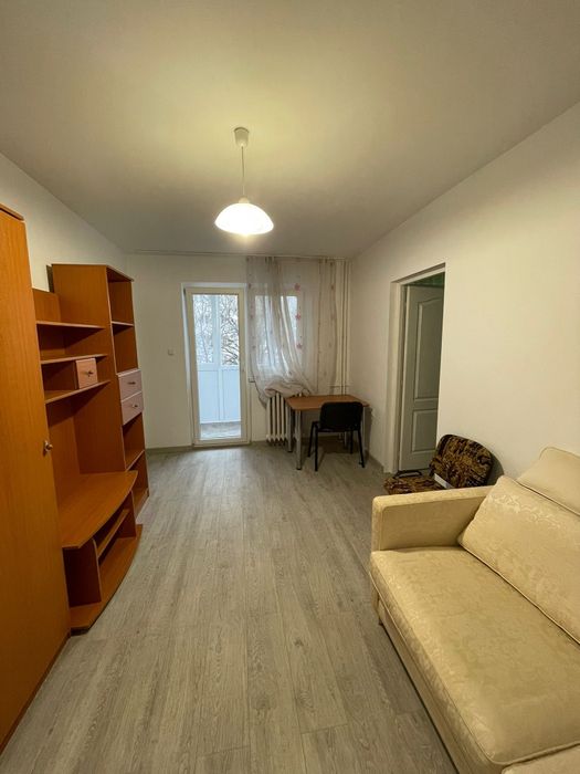 Proprietar închiriez ap 2 camere zona Șagului