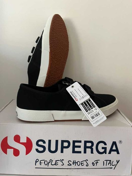 Продавам нови кецове Superga 2750 COTSTRAP размер 10.5 (EU 45)