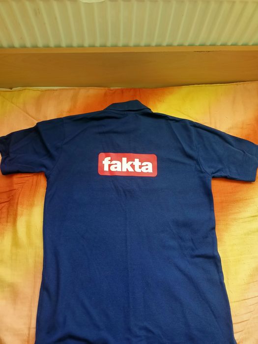 Тениска ,,Fakta""