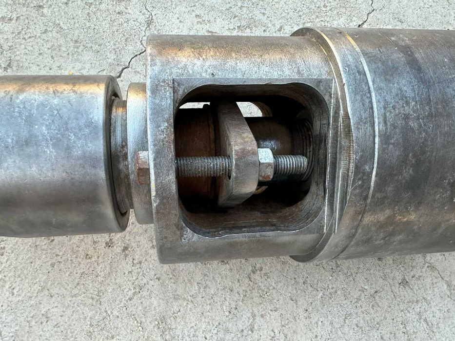 Вертлюг сальник 20 тонный новый