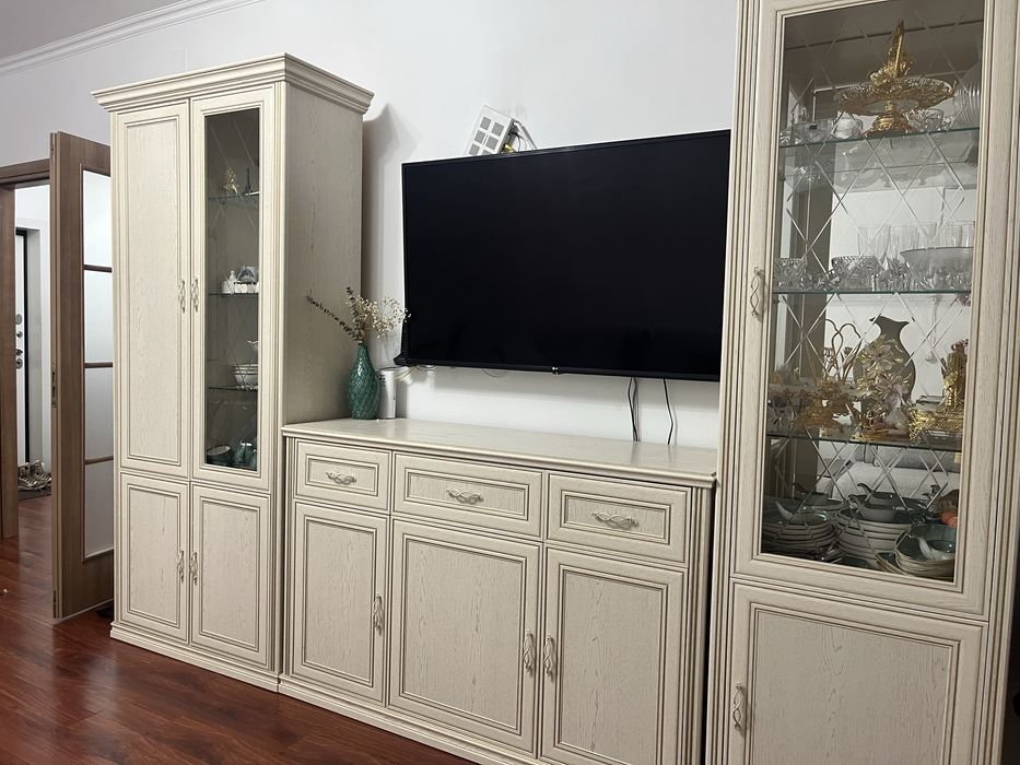 Продам стенку в отличном состоянии