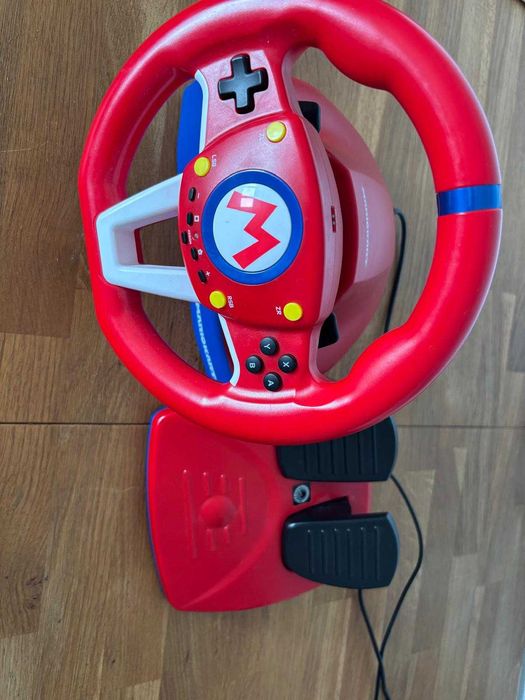 NINTENDO Switch OLED+Mario Kart 8 + volan si pedale + 2 game-card-uri