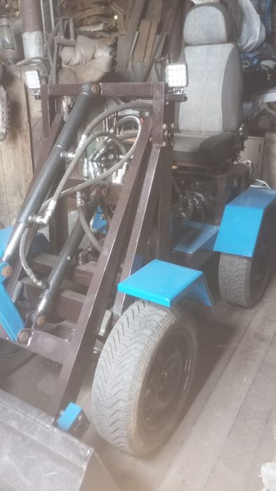 Продам мини - погрузчик