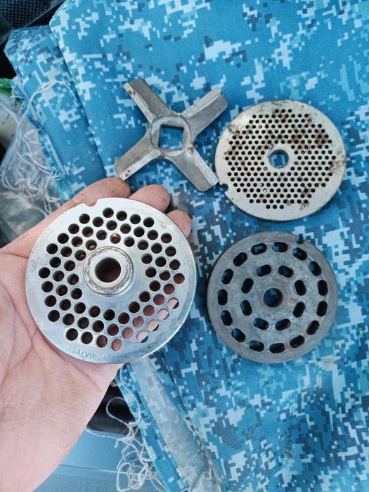 Ножи и решетка для мясорубки