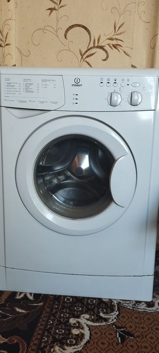 Продам стиральную машинку.