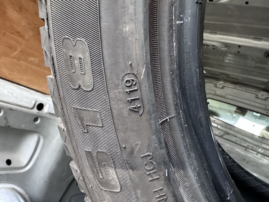 Зимни гуми 245/50/18 и 255/35/18