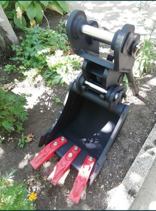 Кофа за мини багер 30ка за jcb8015