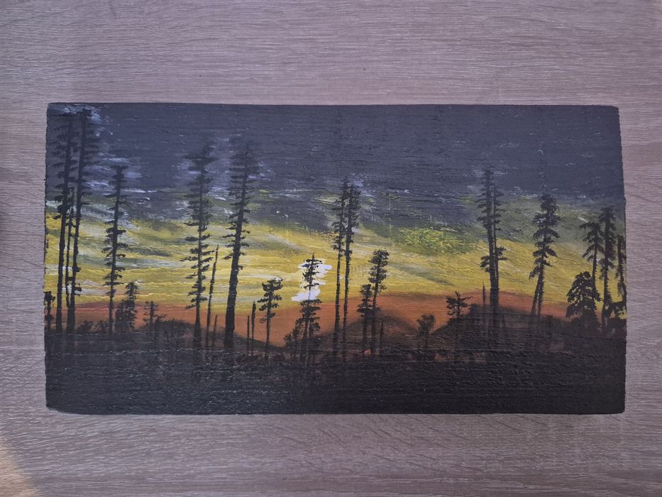 Рисунки на дърво