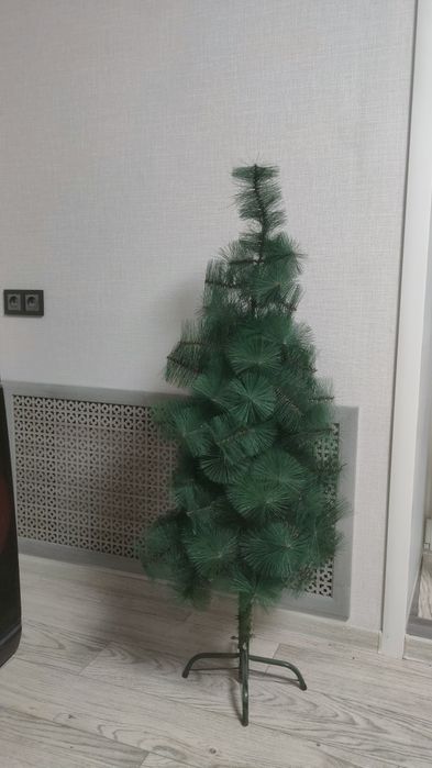 Искуственная ель 140 см