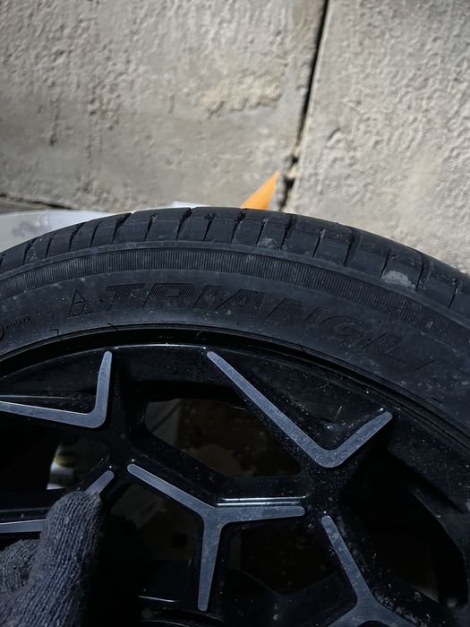 Продам четыре летние шины вместе с дисками