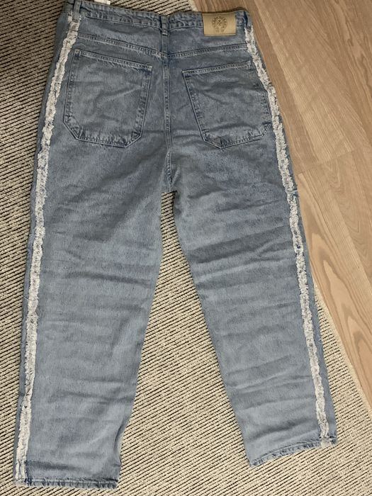 Дънки на марката Chrome Hearts