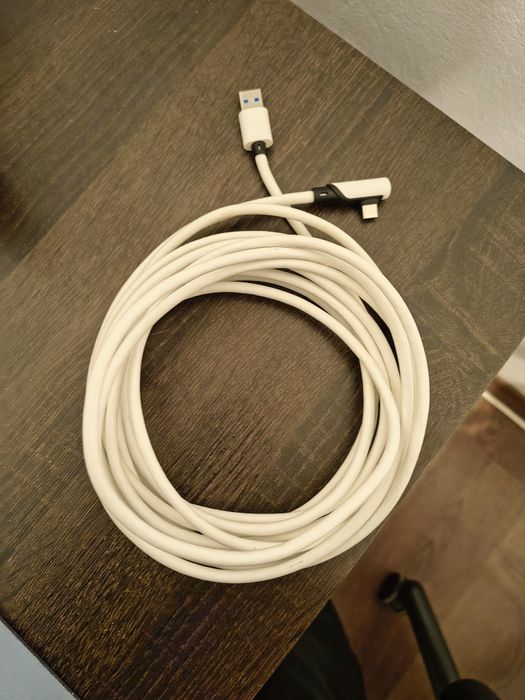 Vând Meta Quest 2  256 GB + Accesorii