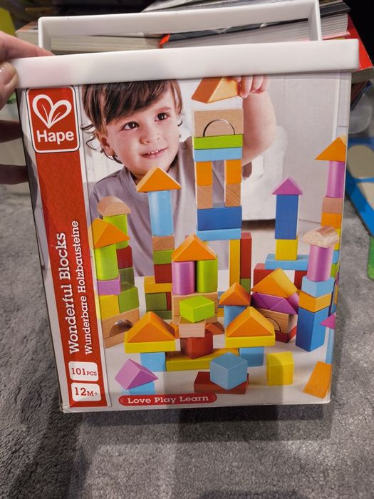 Дървени играчки и пъзели