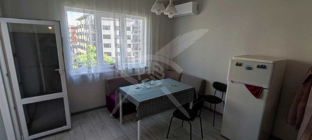 Дава се под наем Тристаен апартамент в Варна, Лятно кино Тракия - 65 кв.м за 355 € - Снимка #1