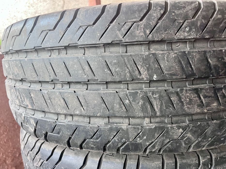 4 бр бусови гуми Continental ContiVanContact 235/65/16C