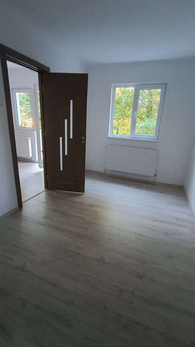 Apartament 2 camere,etaj 2,micro 15