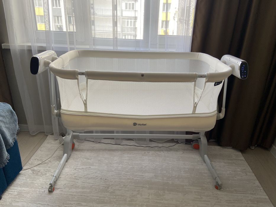 Продам манеж, в подарок отдам шезлонг