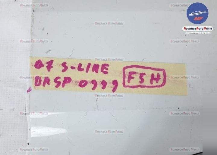 Bandou ornament usa dreapta spate S line  originala in stare buna Audi