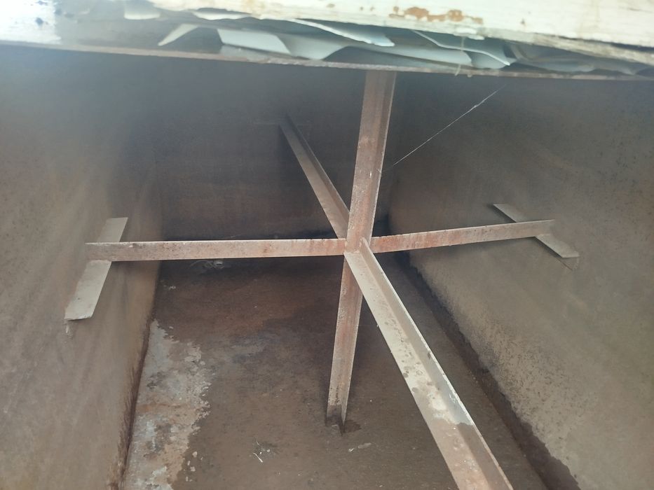 Продам железную  емкость