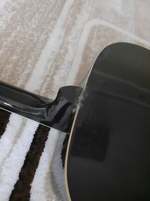 Продам гитару romika