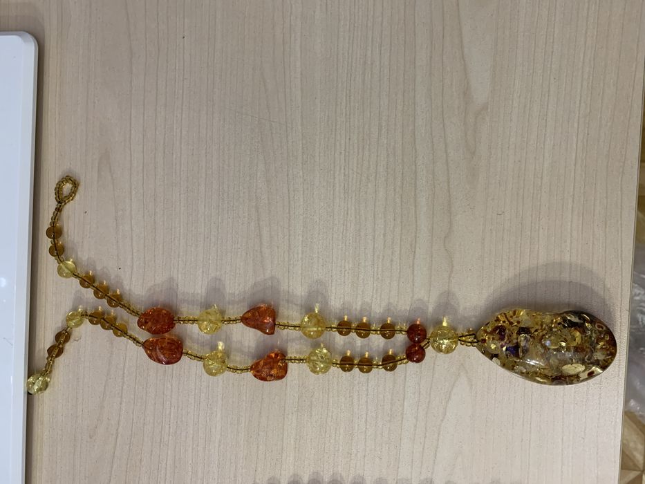 Браслеты. Серебро.  Бусы янтарные