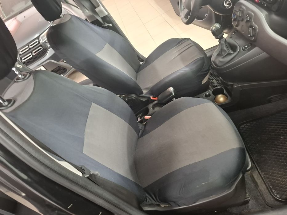 Huse dedicate Dacia Logan - 150 lei; huse universale Fiat Panda 30 lei