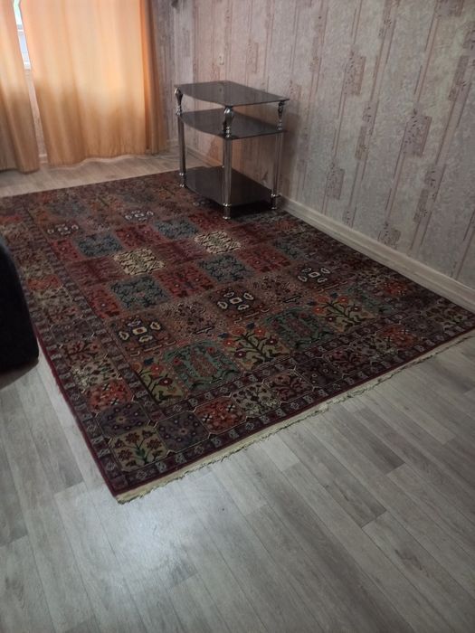 Продам ковер шерстянной