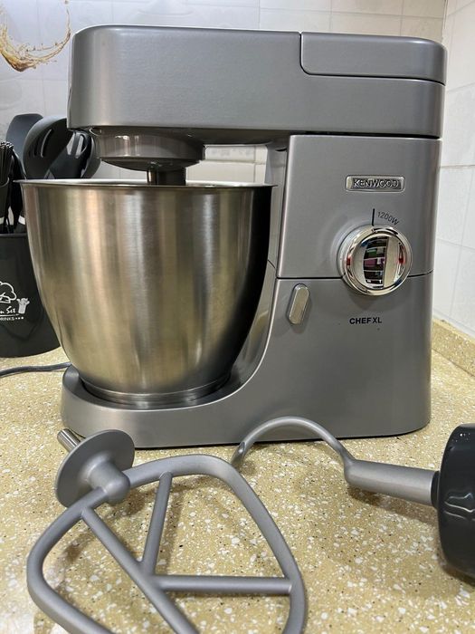 Миксер планетарный Kenwood