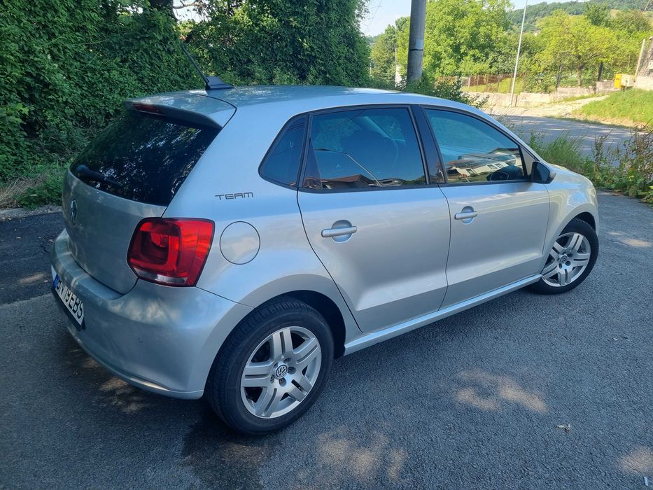 VOLKSWAGEN Polo 2010 — imagine 2