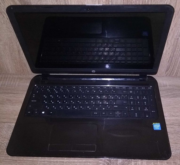 Ноутбук HP 15 -r041er + сумка + мышка