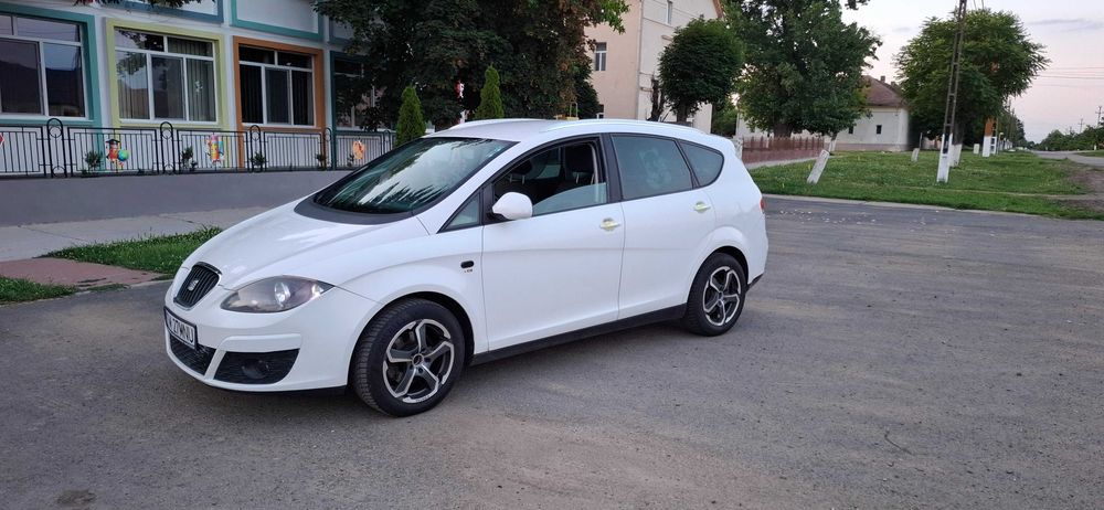 SEAT Altea XL 2010 — imagine 5
