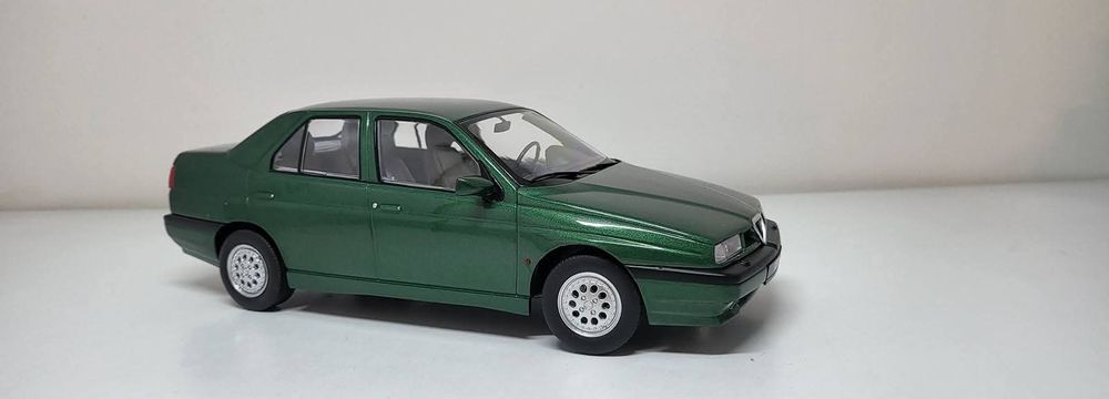 Machetă Alfa Romeo 155 1996 1/18 TRIPLE9