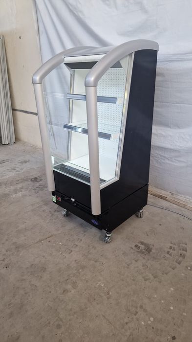 Крайстенна хладилна витрина Carrier