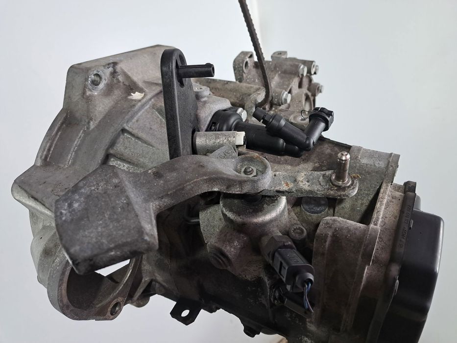 Cutie viteze manuala 5 trepte  Volkswagen Golf 6 (5K1) [Fabr 2009-2013