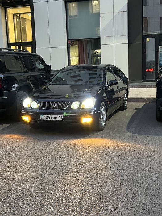 Продам Машину  ARISTA 2003 год