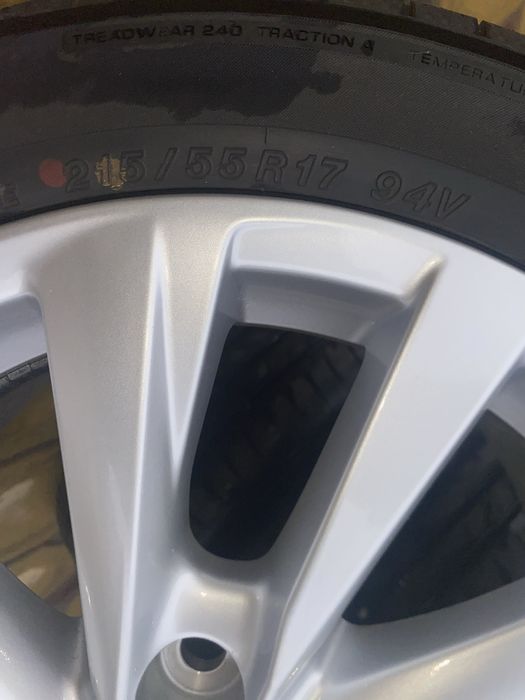 Продам новые шины с дисками в оригинале!