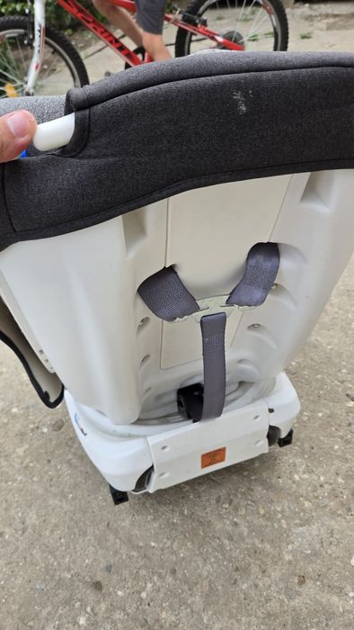 Scaun auto copil cu isofix