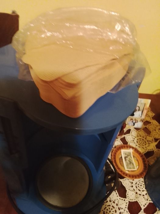 Se vinde aparat de făcut cafea și ceai