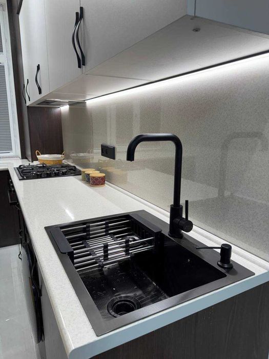 продается 2/5/10
новостройка 
ЖК NEW LIFE YASHNABAD