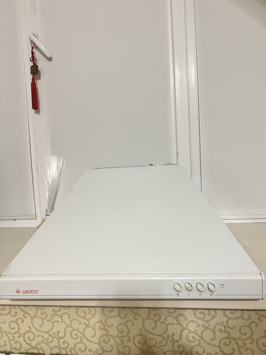 Продам вытяжку б/у