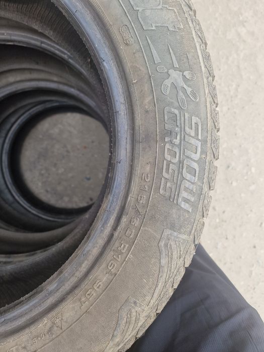 Зимние шины 215/60/r16