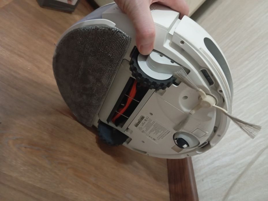 Продам робот пылесос