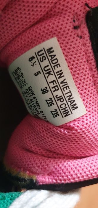 Adidas nr 39 aproape noi